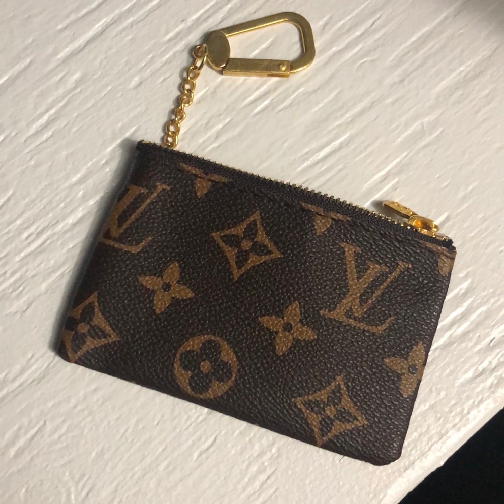 Coin wallet L V